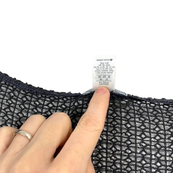 Eberjey crochet boxy boho cover up Sz M/L - Picture 6 of 8